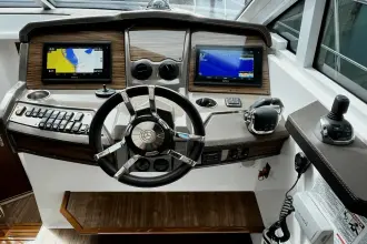 Thumbnail von Cruisers Yachts 45 Cantius