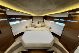 Thumbnail von Cruisers Yachts 45 Cantius