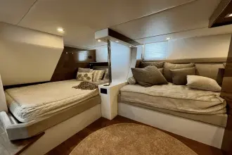 Thumbnail von Cruisers Yachts 45 Cantius