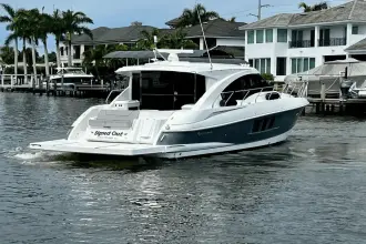 Thumbnail von Cruisers Yachts 45 Cantius