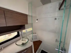 Thumbnail von Boston Whaler 365 Conquest