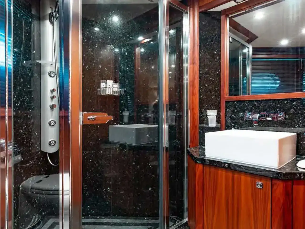 Thumbnail von Sunseeker 37m Yacht MERCY