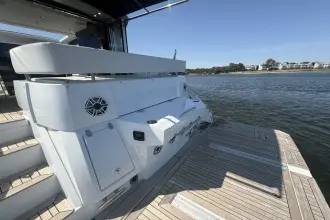 Thumbnail von Cruisers Yachts 50 Cantius