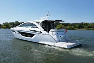 Thumbnail von Cruisers Yachts 50 Cantius