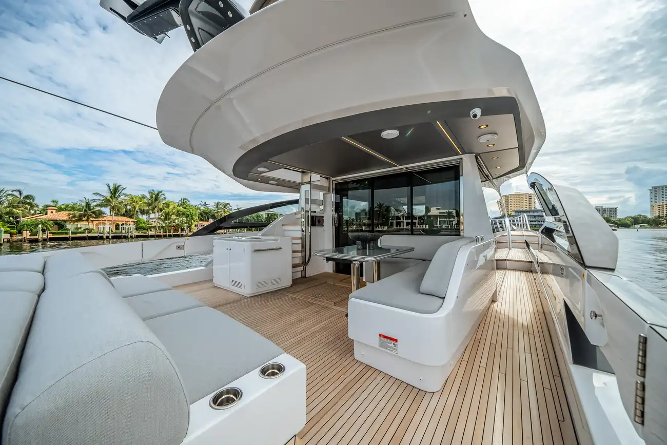 Thumbnail von Azimut S8