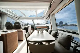 Thumbnail von Azimut S8