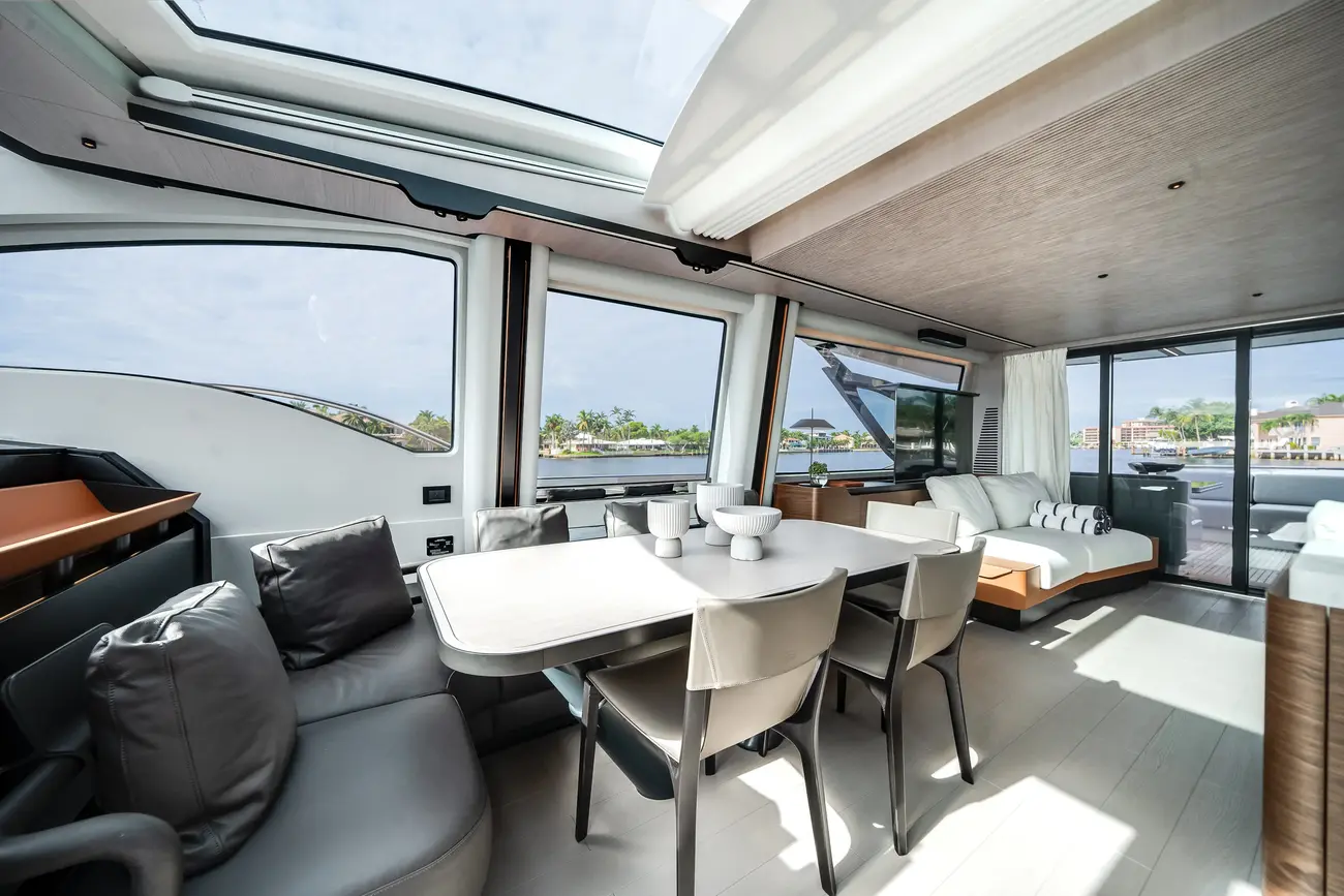 Thumbnail von Azimut S8