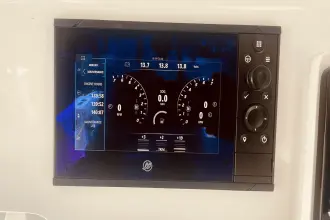 Thumbnail von Boston Whaler 350 Realm