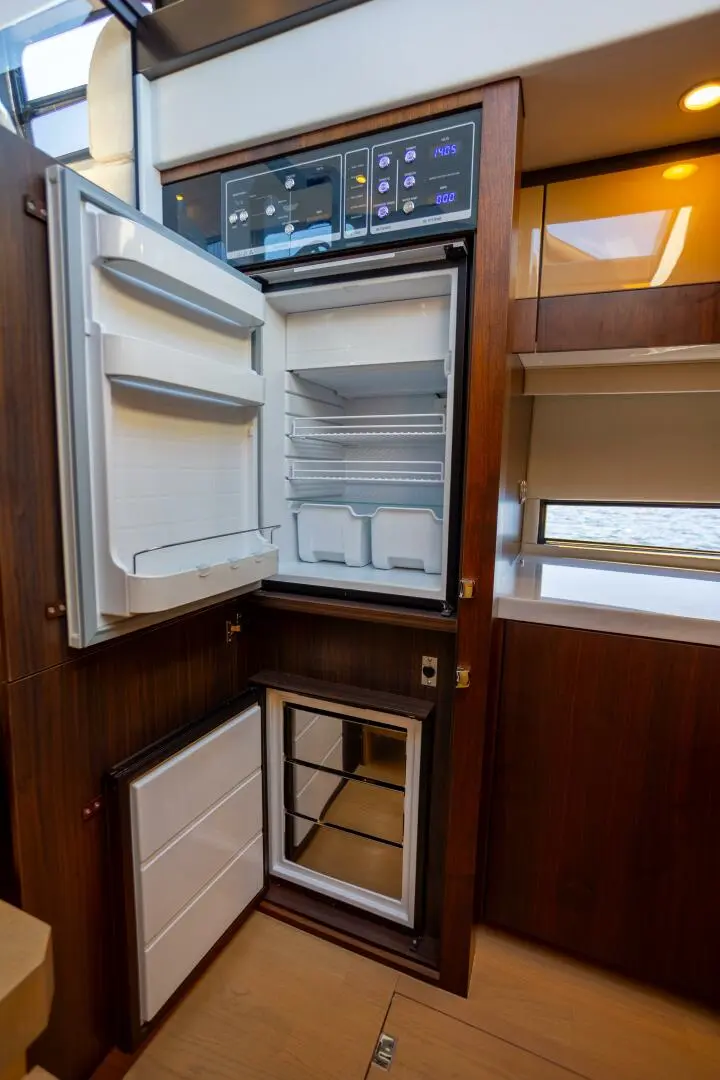 Thumbnail von Fairline Squadron 50 50 FAIRLINE