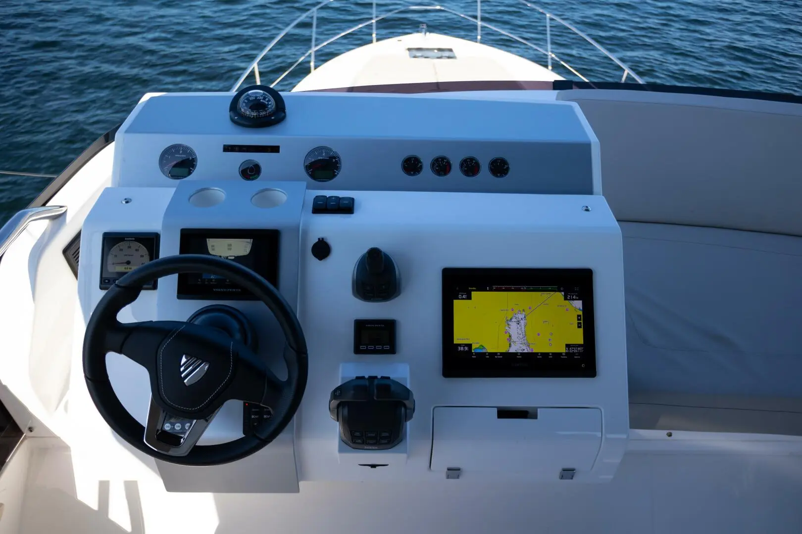 Thumbnail von Fairline Squadron 50 50 FAIRLINE