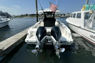 Thumbnail von Boston Whaler 330 Outrage