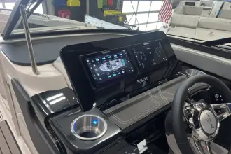 Thumbnail von Sea Ray SLX 260