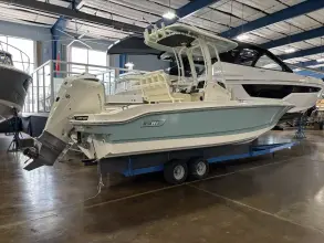 Thumbnail von Boston Whaler 220 Dauntless