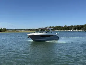 Thumbnail von Sea Ray SLX 400 Hors-bord