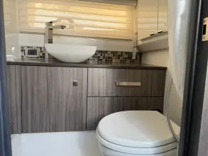 Thumbnail von Sea Ray SLX 400 Hors-bord