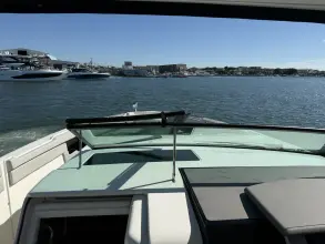 Thumbnail von Sea Ray SLX 400 Hors-bord