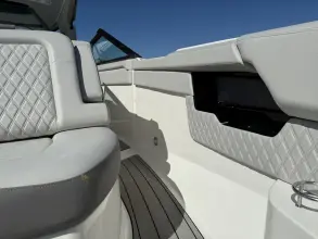 Thumbnail von Sea Ray SLX 400 Hors-bord