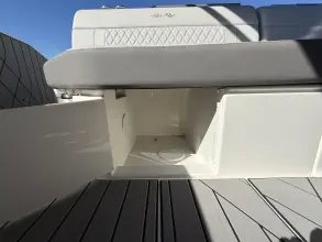 Thumbnail von Sea Ray SLX 400 Hors-bord