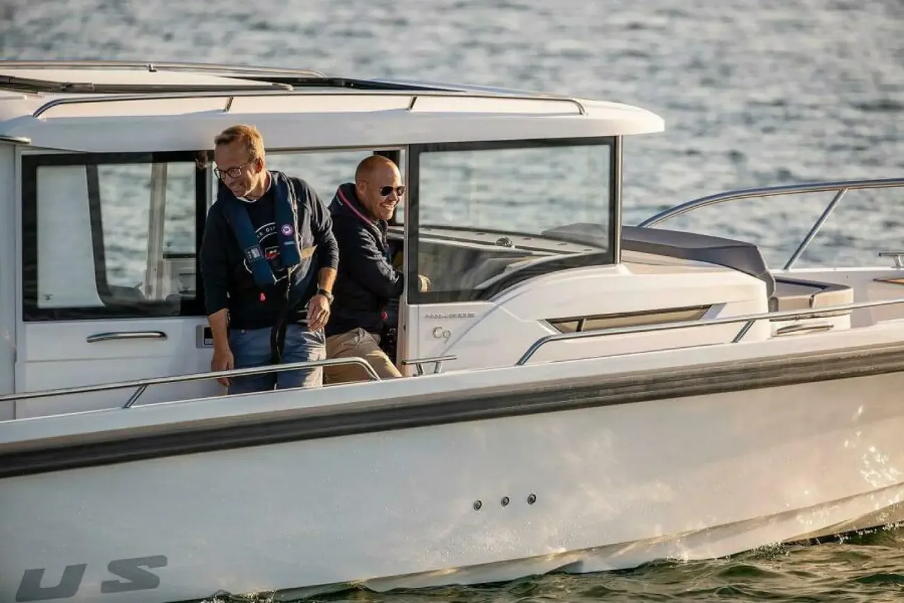 Thumbnail von Nimbus C9