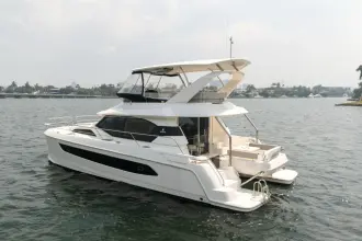 Thumbnail von Aquila 44 Yacht