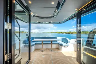 Thumbnail von Cruisers Yachts 57 FLY