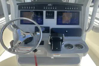 Thumbnail von Boston Whaler 280 Outrage