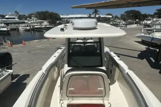 Thumbnail von Boston Whaler 280 Outrage