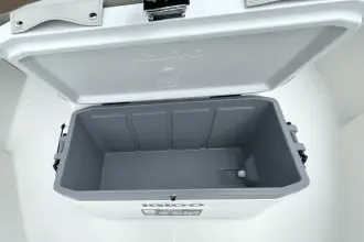 Thumbnail von Boston Whaler 170 Montauk