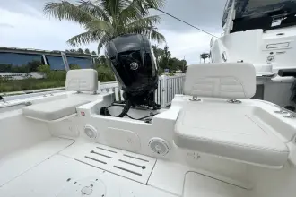 Thumbnail von Boston Whaler 170 Montauk