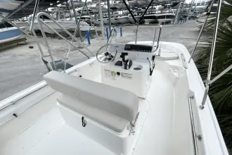 Thumbnail von Boston Whaler 170 Montauk