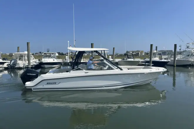 Boston Whaler 240 Vantage
