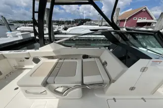 Thumbnail von Boston Whaler 240 Vantage