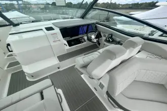 Thumbnail von Sea Ray 320 Sundancer s motorem venkovním