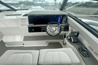 Thumbnail von Sea Ray 320 Sundancer s motorem venkovním