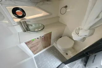 Thumbnail von Sea Ray 320 Sundancer s motorem venkovním