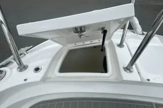 Thumbnail von Sea Ray 320 Sundancer s motorem venkovním