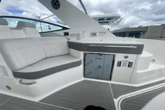 Thumbnail von Sea Ray 320 Sundancer s motorem venkovním