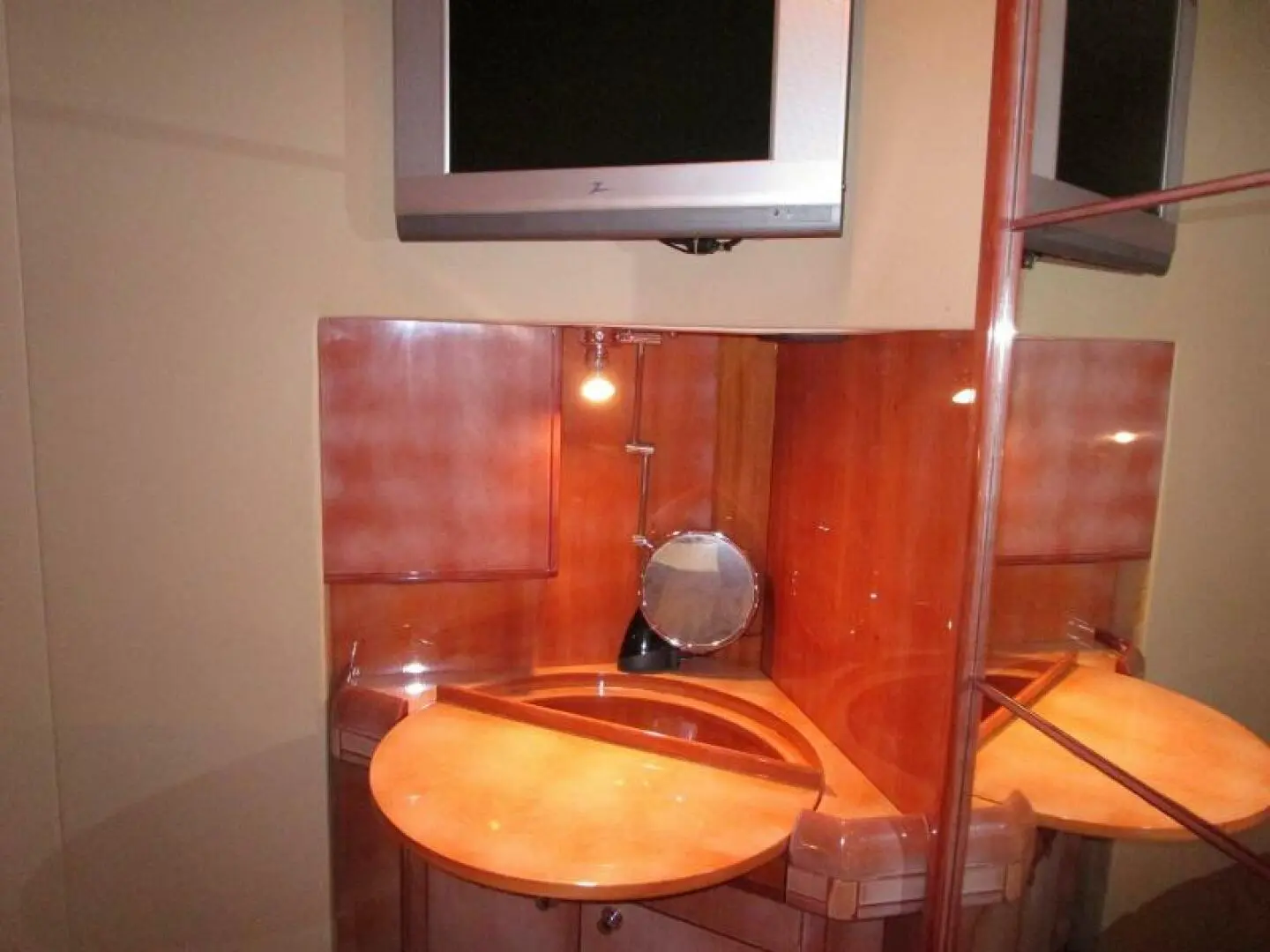 Thumbnail von Ferretti Yachts 590 PRETTY LADY