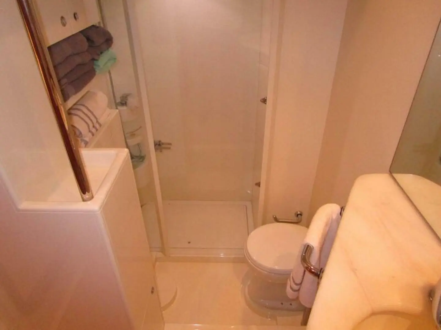 Thumbnail von Ferretti Yachts 590 PRETTY LADY