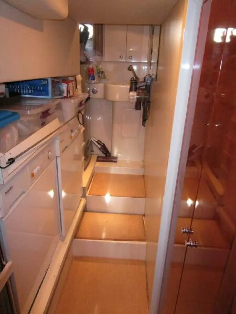 Thumbnail von Ferretti Yachts 590 PRETTY LADY