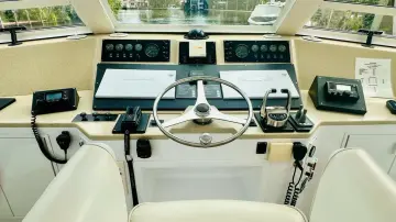 Thumbnail von Viking 60 Motor Yacht Triton
