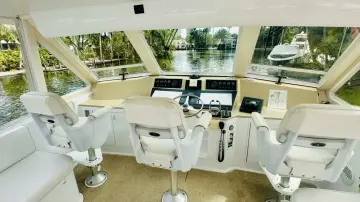 Thumbnail von Viking 60 Motor Yacht Triton