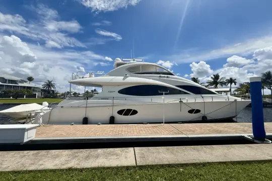 Lazzara Yachts 68 Fly