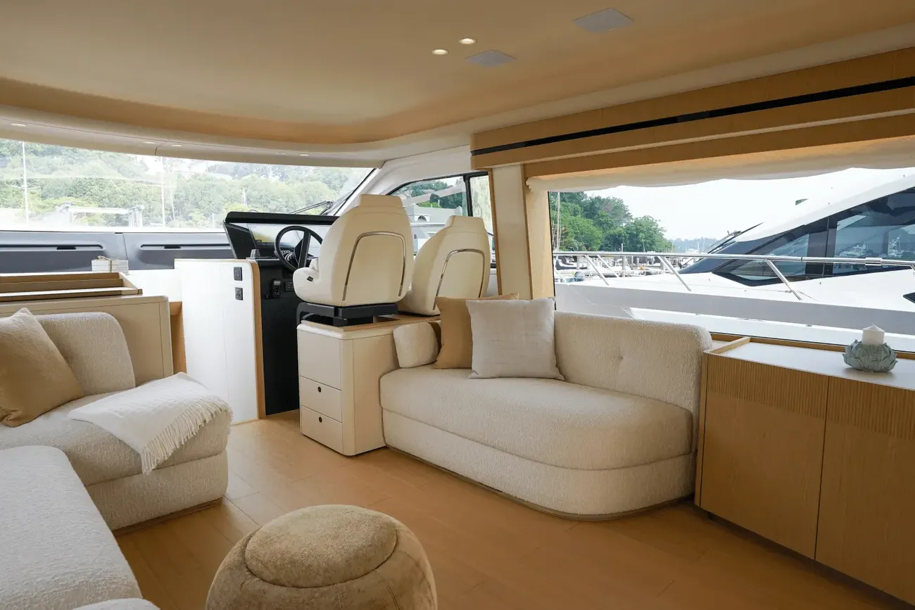 Thumbnail von Azimut 62