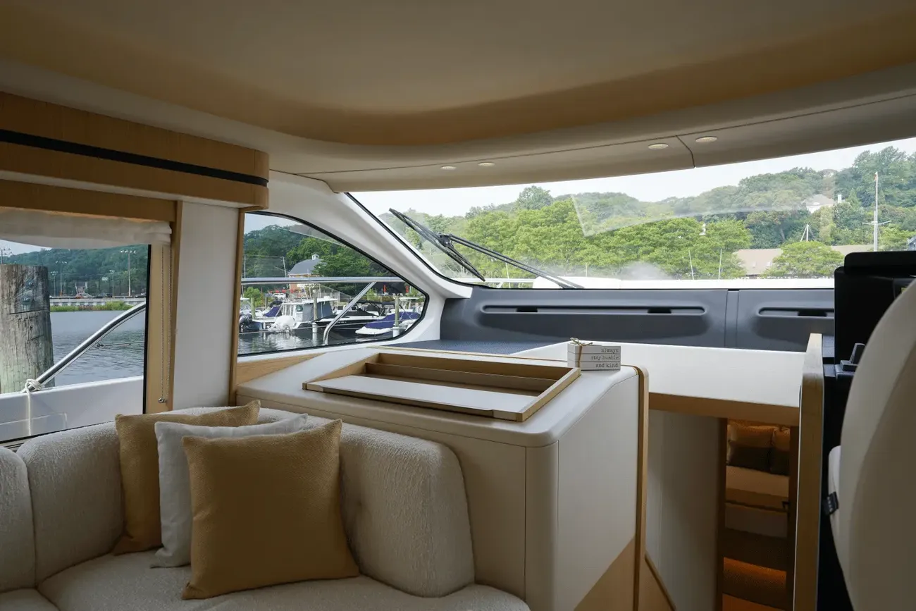 Thumbnail von Azimut 62