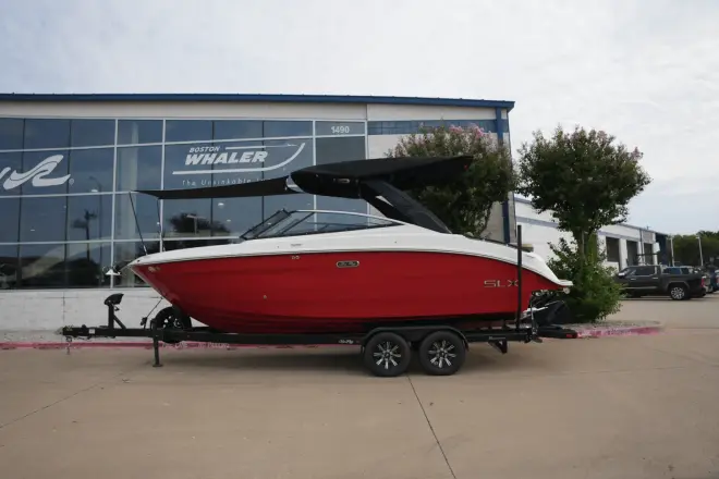 Sea Ray SLX 260 Surf