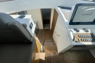 Thumbnail von Cruisers Yachts 41 Cantius