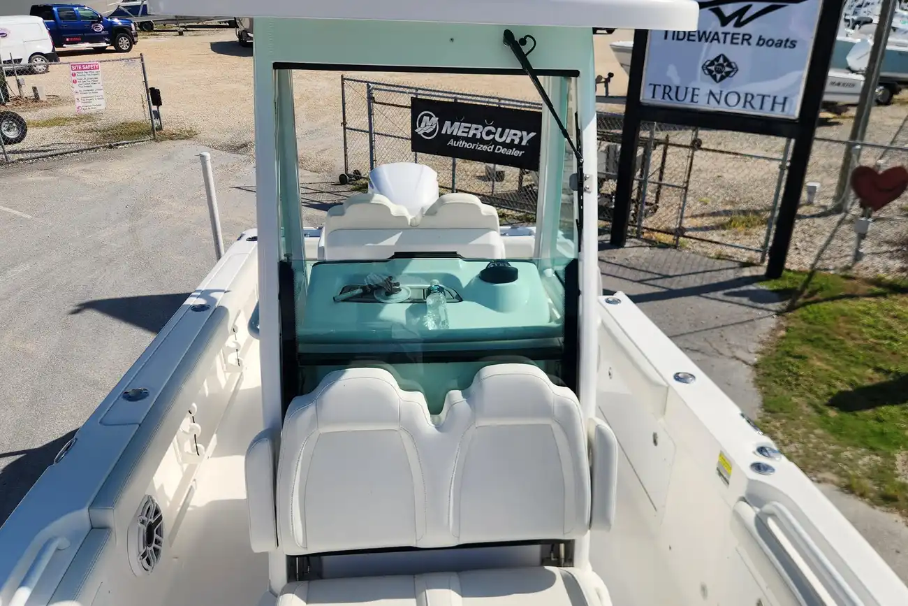 Thumbnail von Everglades 235 CC