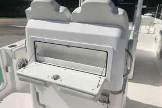 Thumbnail von Everglades 235 CC