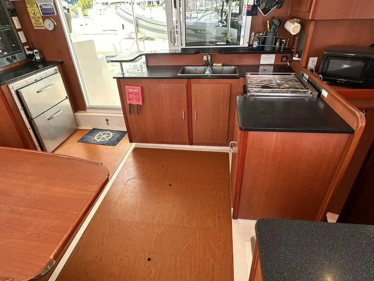 Thumbnail von Leopard 44 Inconceivable